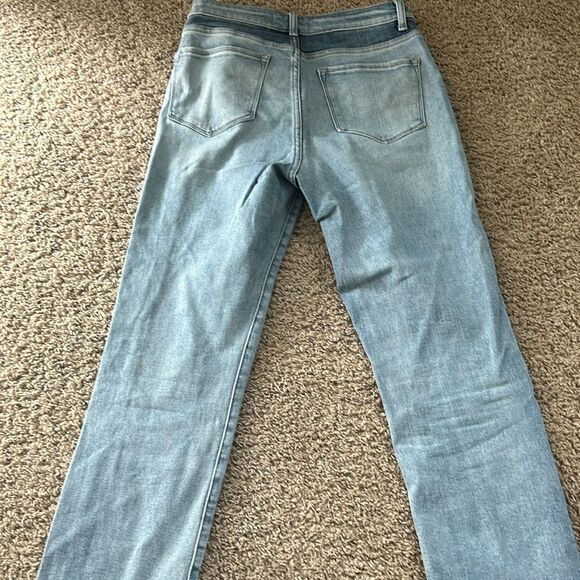 Flying Money cropped jeans. Size 28 - Picture 3 of 3